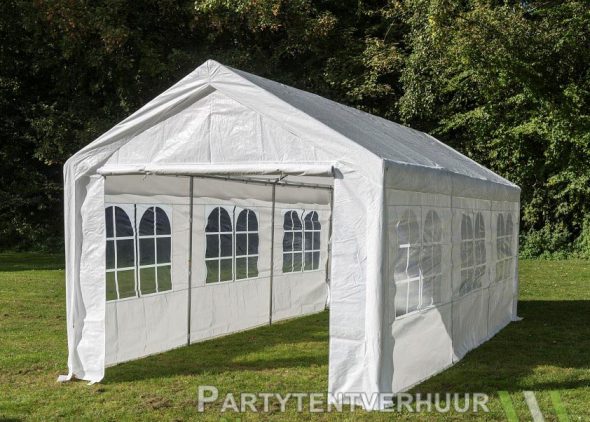 Maak je Zomerfeest Compleet met Partytent Huren in Rotterdam!