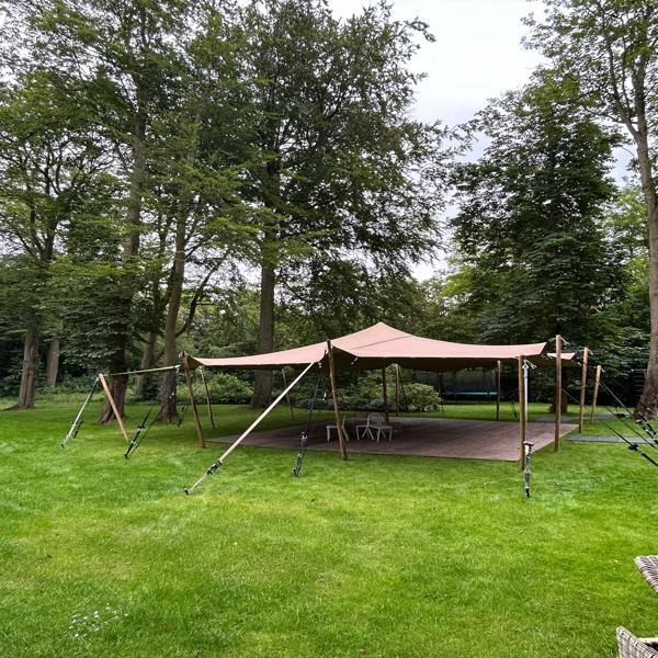 Stretchtent 25x10 meter